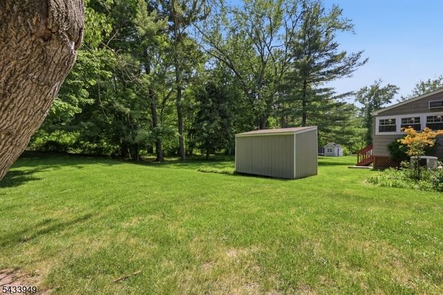 156 N Hillside Ave, Chatham Boro, NJ 07928