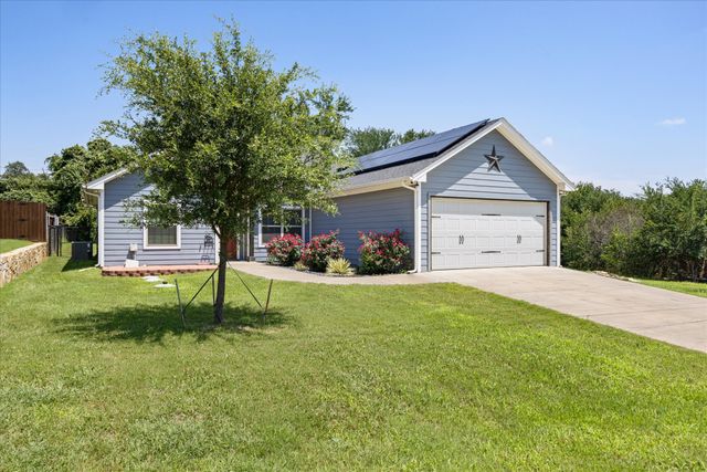 2206 Navasota Street, Granbury, TX 76048