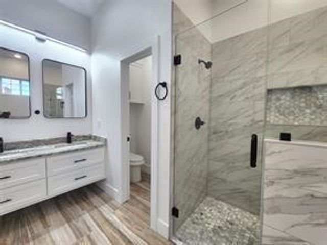 2121 S Edgewood Terrace, Fort Worth, TX 76105
