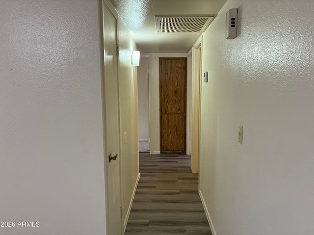 7215 W VOGEL Avenue, Peoria, AZ 85345