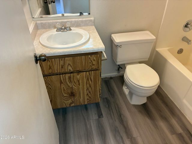 7215 W VOGEL Avenue, Peoria, AZ 85345