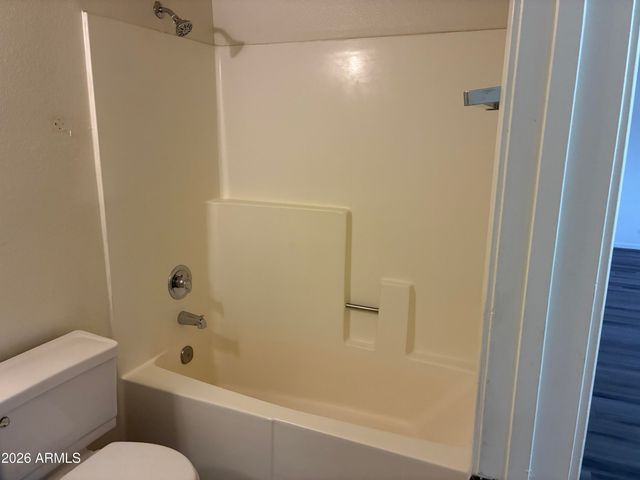 7215 W VOGEL Avenue, Peoria, AZ 85345