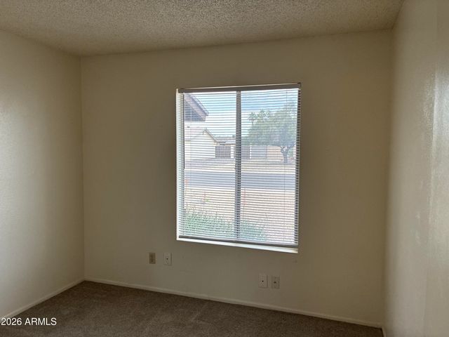 7215 W VOGEL Avenue, Peoria, AZ 85345