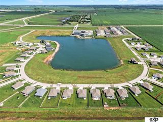 2006 Kara Way, Fremont, NE 68028