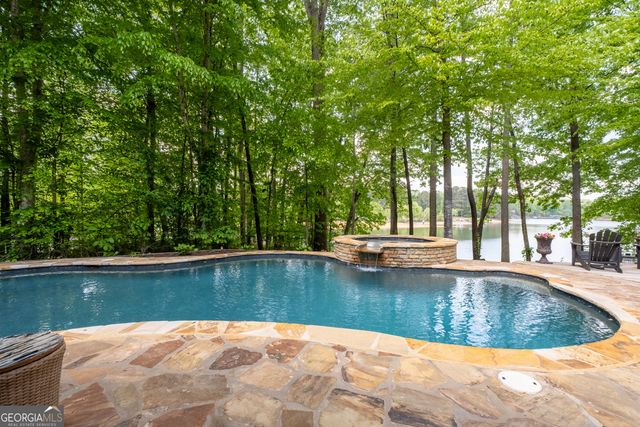 385 Sundown Drive, Dawsonville, GA 30534