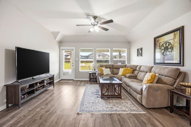 906 Horizon Ridge Circle, Little Elm, TX 75068