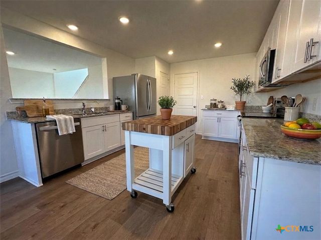 945 Heartseed Avenue, New Braunfels, TX 78130