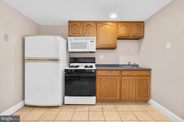 3800-B EDGEWATER PL, Baltimore, MD 21222