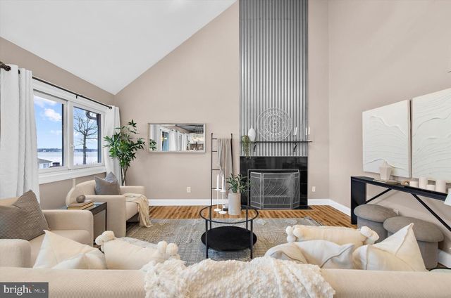 3800-B EDGEWATER PL, Baltimore, MD 21222