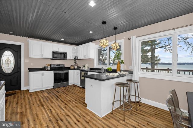 3800-B EDGEWATER PL, Baltimore, MD 21222