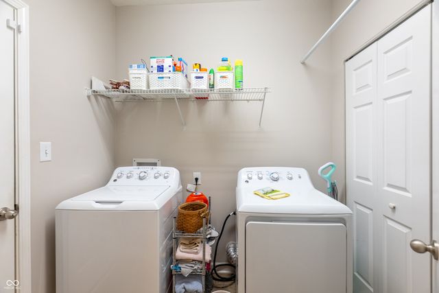 6725 W Winding Bend, Mccordsville, IN 46055