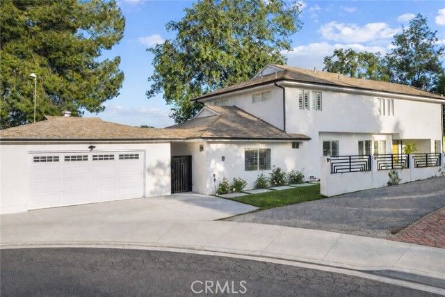 19538 Redwing, Tarzana (los Angeles), CA 91356