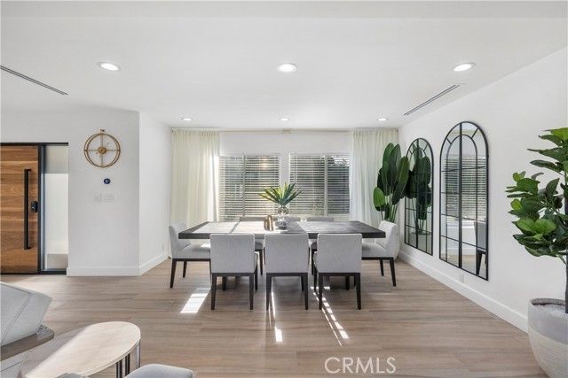 19538 Redwing, Tarzana (los Angeles), CA 91356