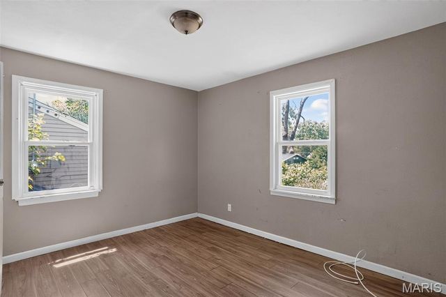 9851 Vickie Place, St Louis, MO 63136