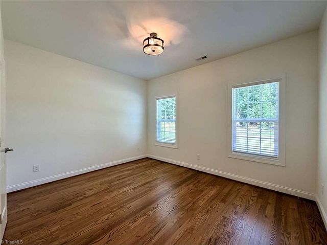 7154 Smokerise Lane, Kernersville, NC 27285