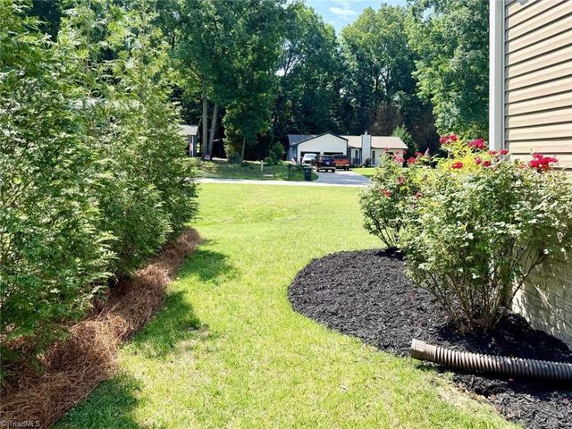 7154 Smokerise Lane, Kernersville, NC 27285