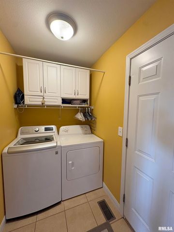 1420 STEPHANIE Lane, Metamora, IL 61548
