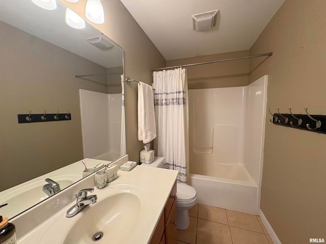 1420 STEPHANIE Lane, Metamora, IL 61548