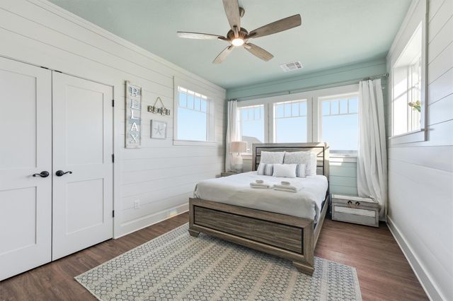 21233 Gulf Drive, Galveston, TX 77554