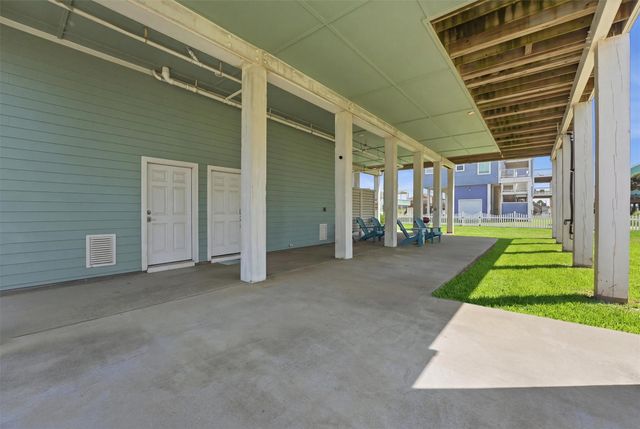 21233 Gulf Drive, Galveston, TX 77554