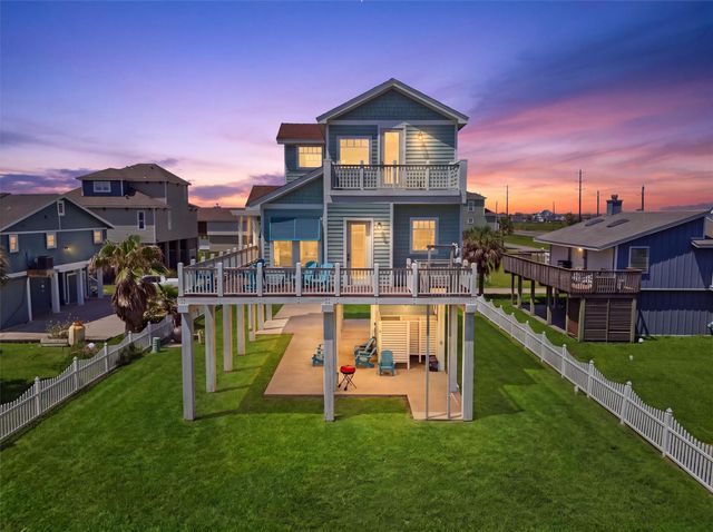 21233 Gulf Drive, Galveston, TX 77554