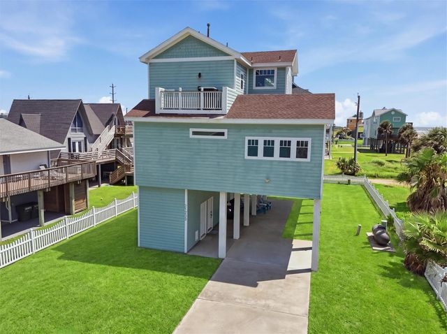21233 Gulf Drive, Galveston, TX 77554