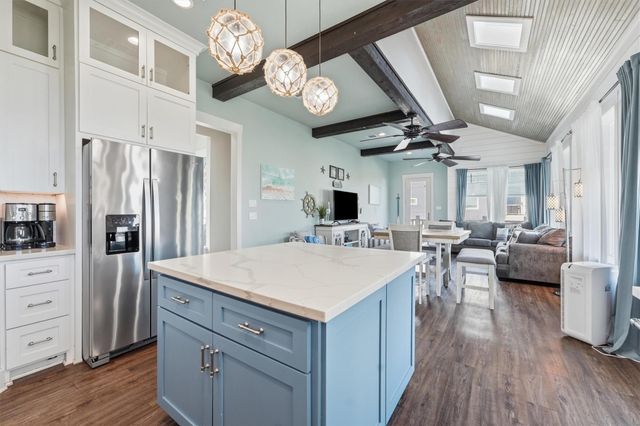 21233 Gulf Drive, Galveston, TX 77554