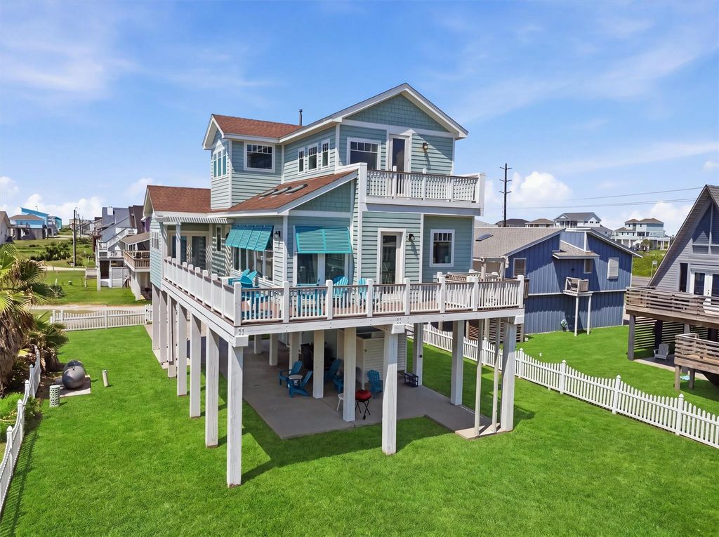21233 Gulf Drive, Galveston, TX 77554
