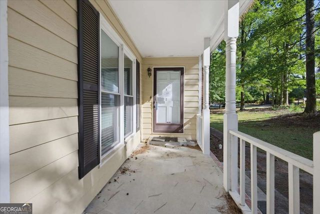 210 Groveland Drive, Peachtree City, GA 30269