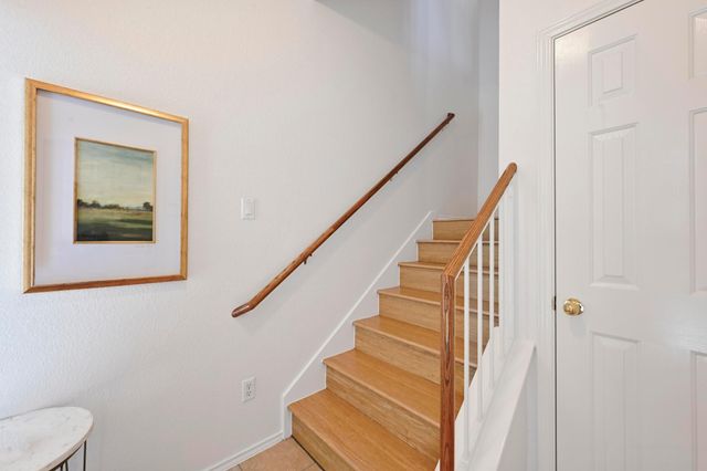 9201 Brodie LN 2001, Austin, TX 78748