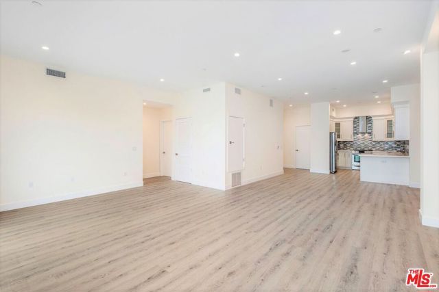 1237 S Holt Avenue 501, Los Angeles, CA 90035