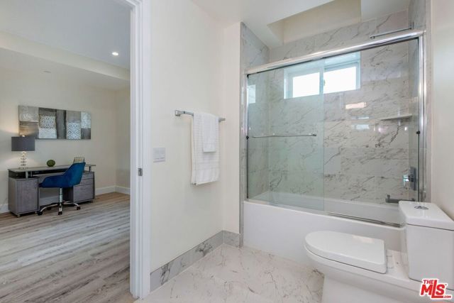 1237 S Holt Avenue 501, Los Angeles, CA 90035