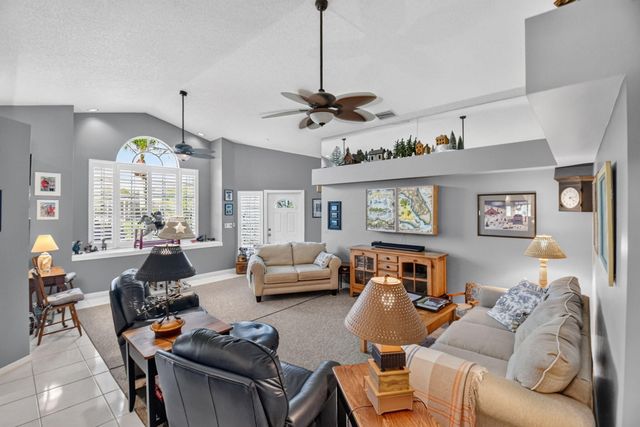 6203 Bear Creek Court, Lake Worth, FL 33467