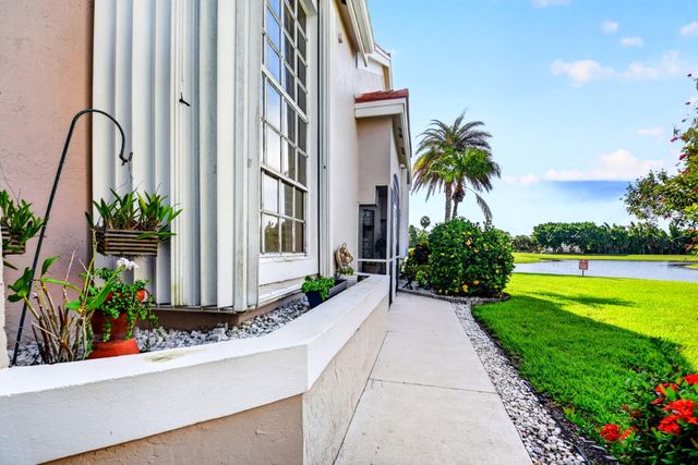 6203 Bear Creek Court, Lake Worth, FL 33467