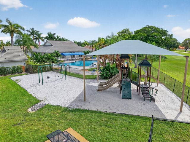 6203 Bear Creek Court, Lake Worth, FL 33467