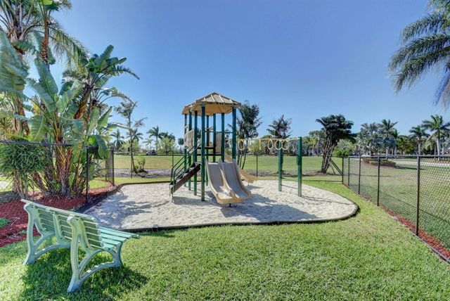 6203 Bear Creek Court, Lake Worth, FL 33467