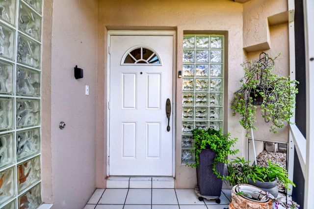 6203 Bear Creek Court, Lake Worth, FL 33467