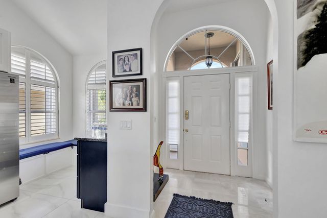 2354 Saratoga Bay Drive, West Palm Beach, FL 33409