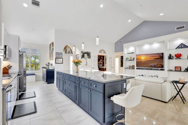 2354 Saratoga Bay Drive, West Palm Beach, FL 33409