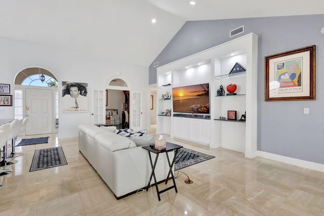 2354 Saratoga Bay Drive, West Palm Beach, FL 33409