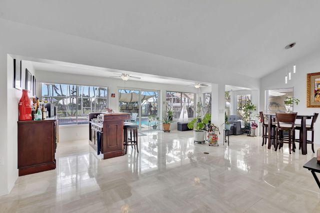 2354 Saratoga Bay Drive, West Palm Beach, FL 33409