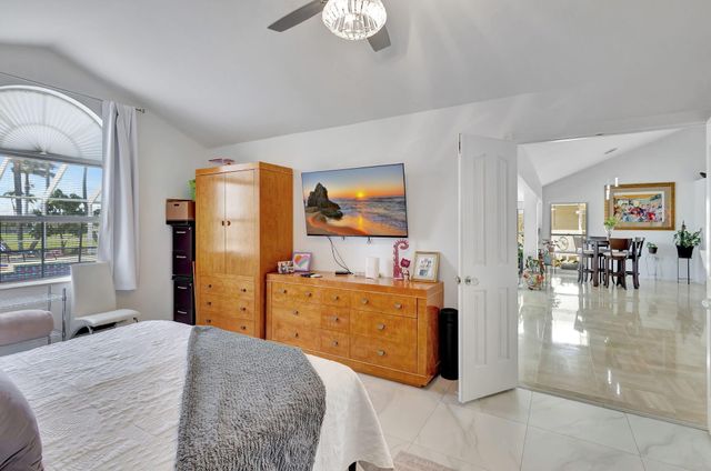 2354 Saratoga Bay Drive, West Palm Beach, FL 33409