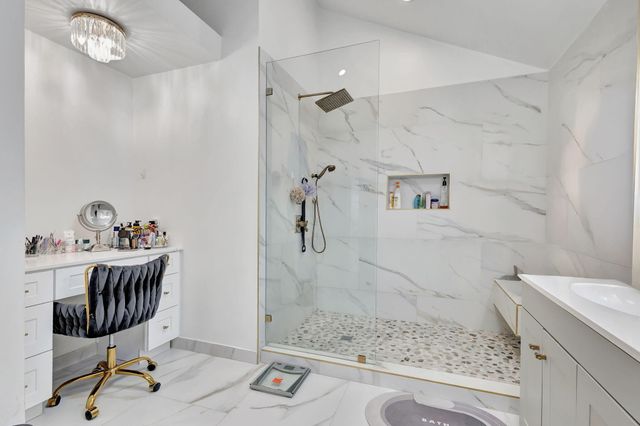 2354 Saratoga Bay Drive, West Palm Beach, FL 33409