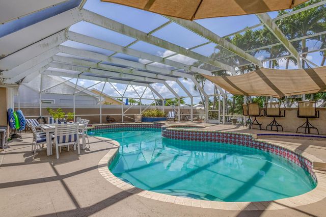 2354 Saratoga Bay Drive, West Palm Beach, FL 33409