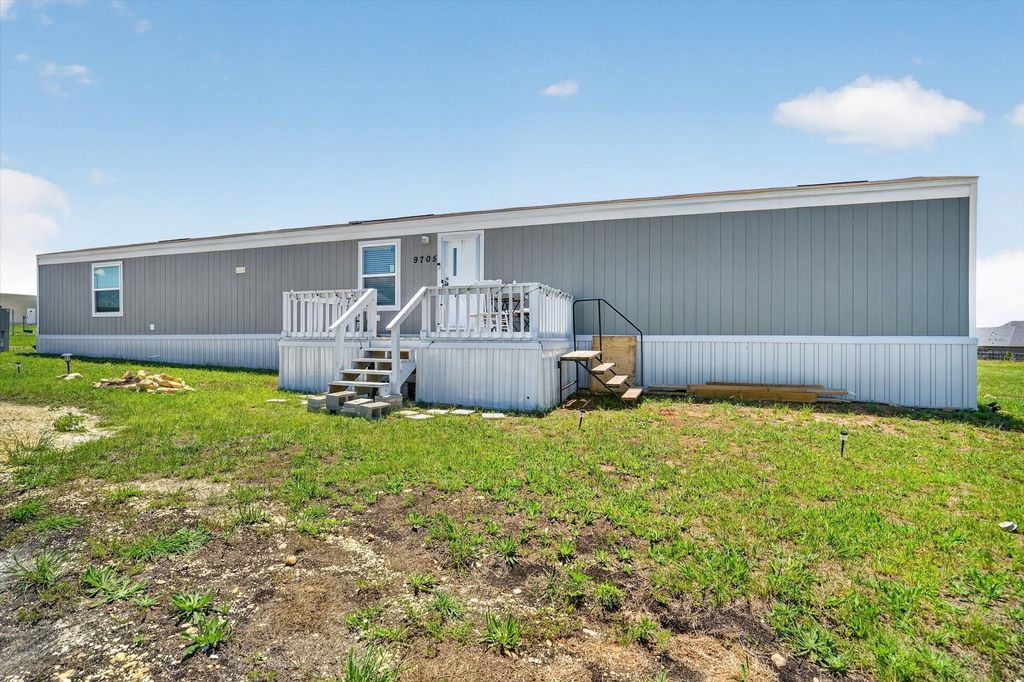 9705 Nolan Ranch Loop, Godley, TX 76044