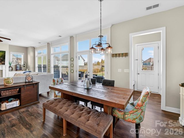 11915 Stirling Field Drive, Pineville, NC 28134