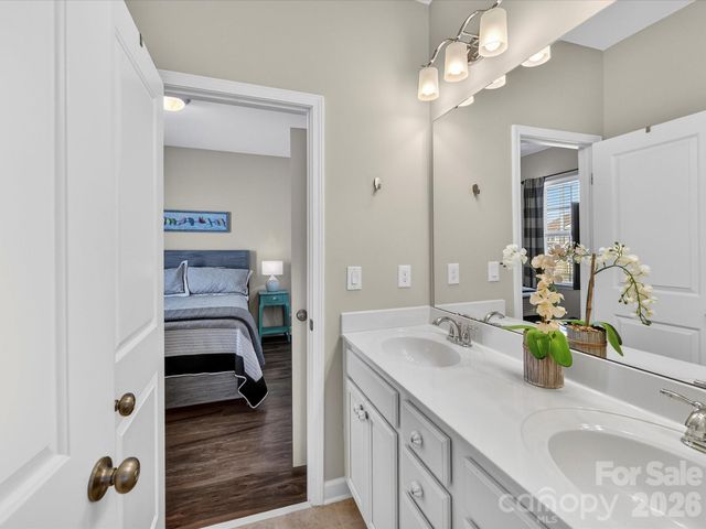 11915 Stirling Field Drive, Pineville, NC 28134