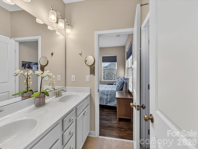 11915 Stirling Field Drive, Pineville, NC 28134