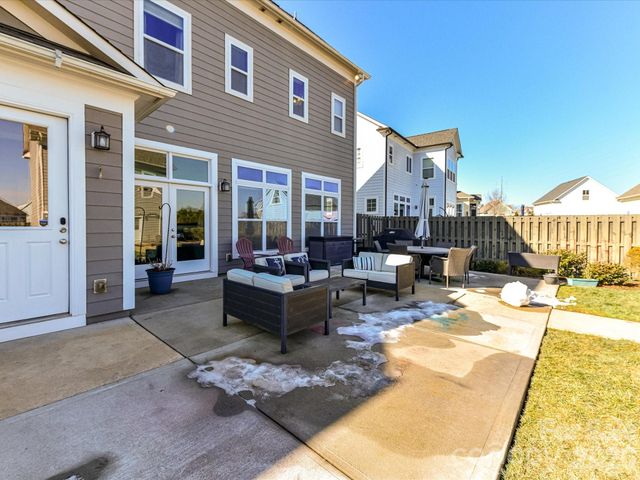 11915 Stirling Field Drive, Pineville, NC 28134