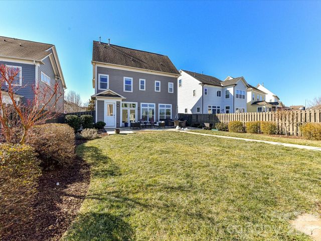 11915 Stirling Field Drive, Pineville, NC 28134